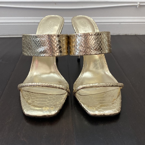 Golden high heeled sandals - Picture 3 of 7